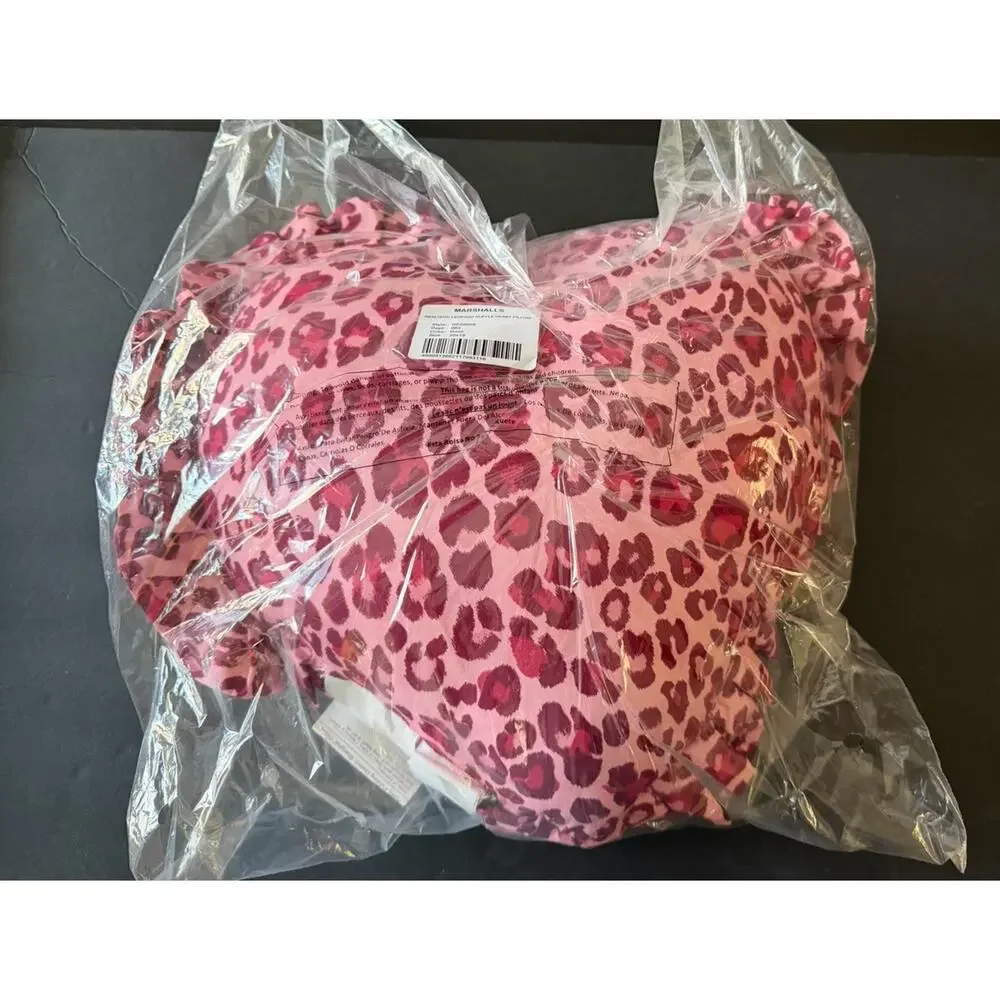 NWT Isaac Mizrahi NYC Heart Shaped Ruffle Trimmed Cheetah Pattern Pillow 19”x20”